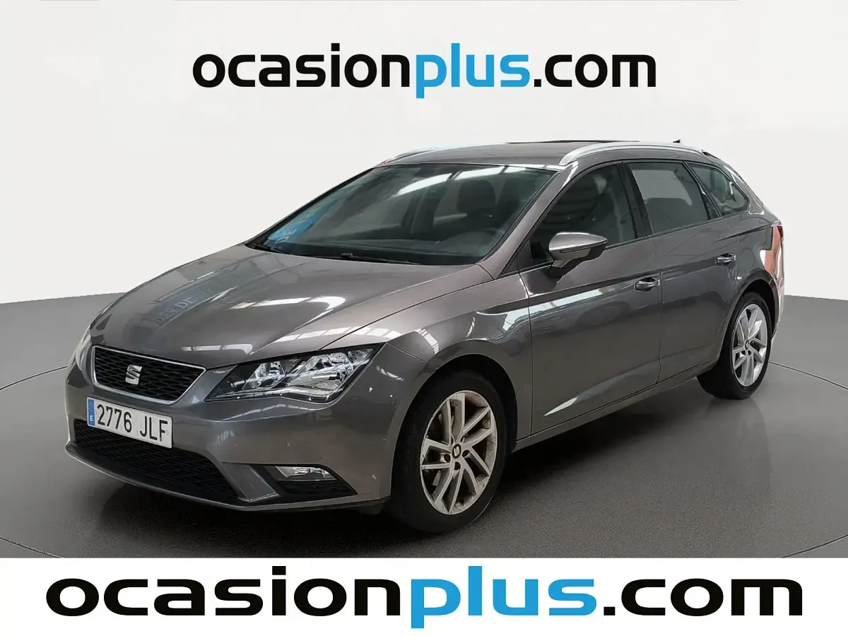 Usado Seat Leon Style 125 CV (91 kW) 2016 Gris Utilitario