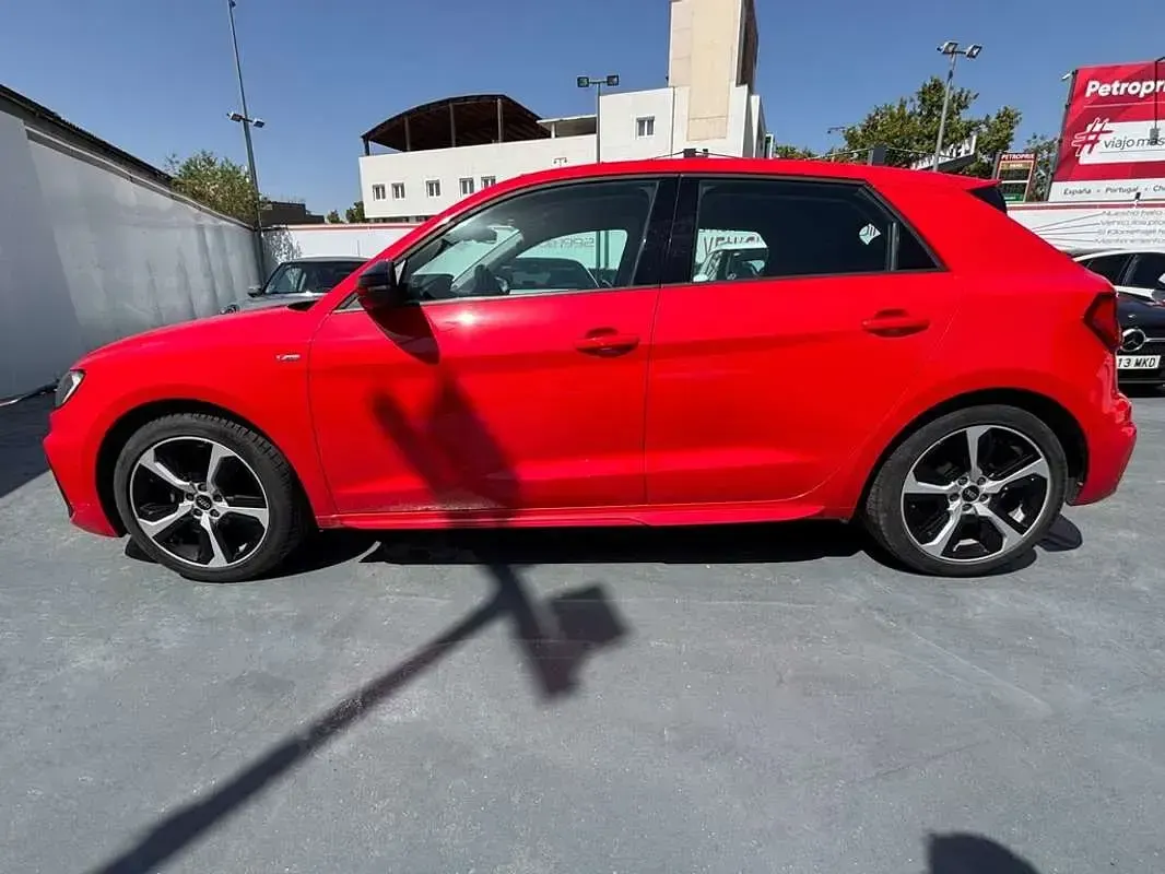 Usado Audi A1 Sportback S-Line 95 CV (69 kW) 2022 Rojo Utilitario