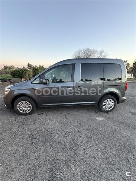 Usado VW Caddy Edition 102 CV (75 kW) 2020 Gris / plata Monovolumen