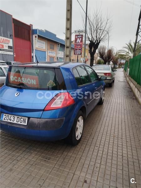 Azul Usado 2005 Renault Mégane II Privilege Berlina | 2700 € (Precio justo) - Imagen 1/4