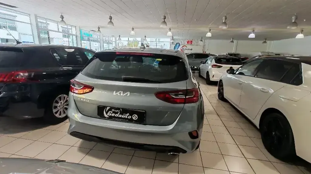 Usado Kia Ceed 100 CV (73 kW) 2025 Otro Utilitario