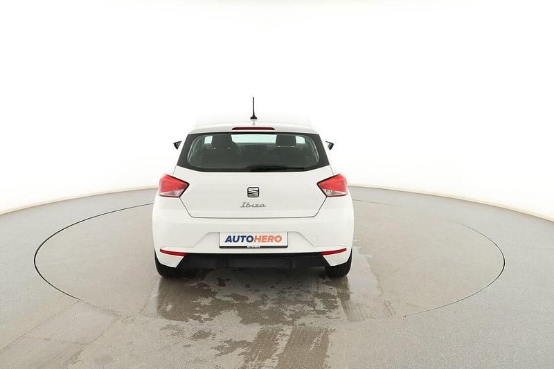 Usado Seat Ibiza Reference 80 CV (58 kW) 2021 Blanco Berlina