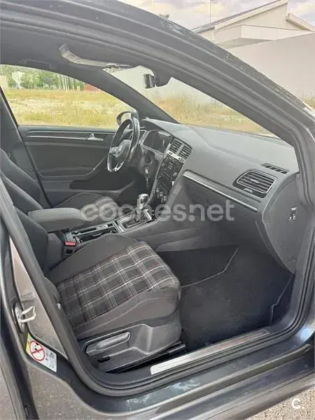 Usado VW Golf VII GTI 245 CV (180 kW) 2019 Gris / plata Berlina