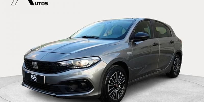 Gris Usado 2022 Fiat Tipo Sport | 13.299 € (Precio justo) - Imagen 1/4