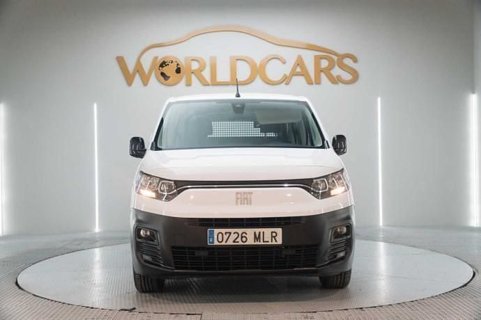 Używany Fiat Doblò 102 KM (75 kW) 2023 Minivan