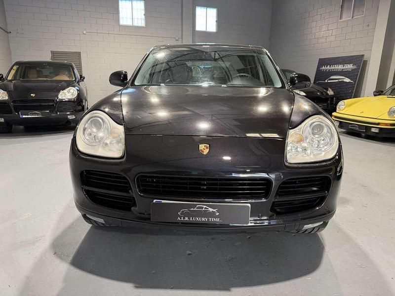 Negro Usado 2006 Porsche Cayenne SUV | 10.900 € (Precio justo) - Imagen 1/4