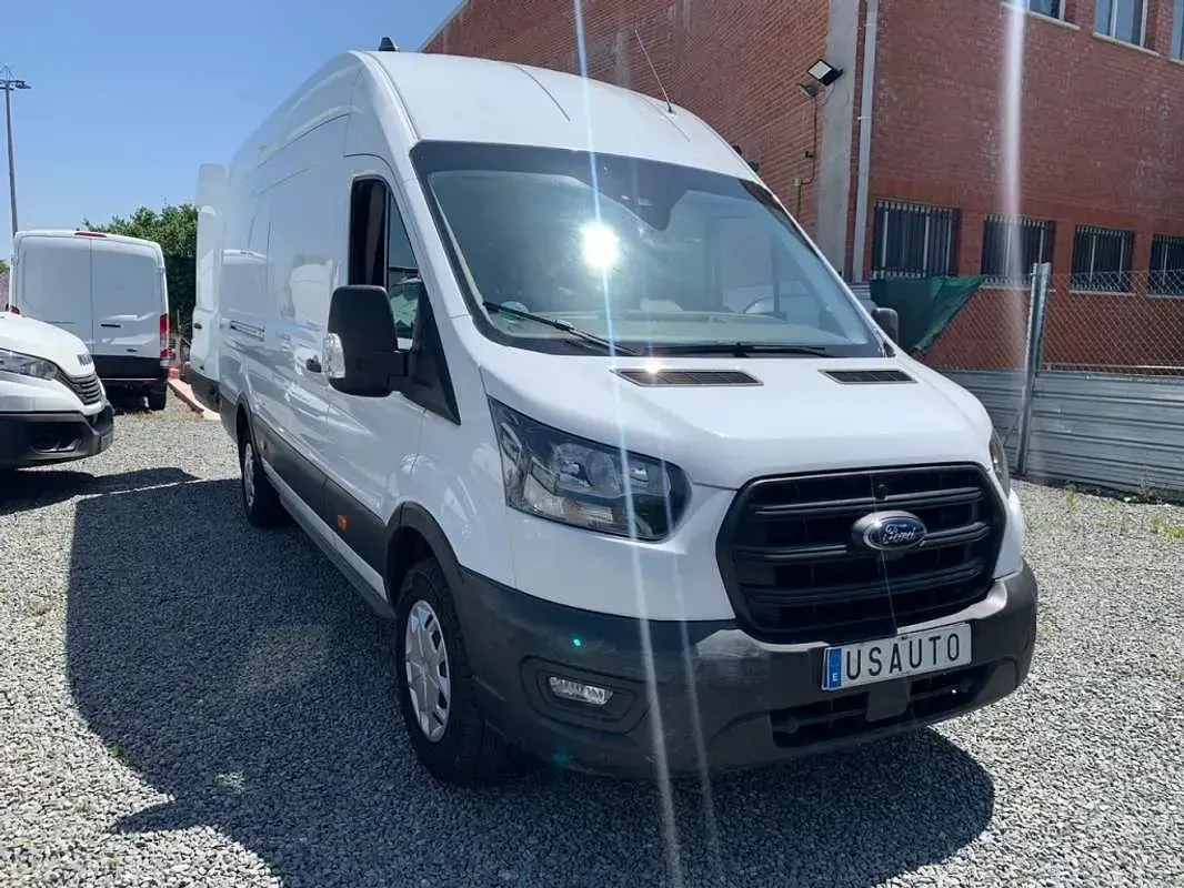 Usado Ford Transit Trend 131 CV (96 kW) 2024 Blanco Van