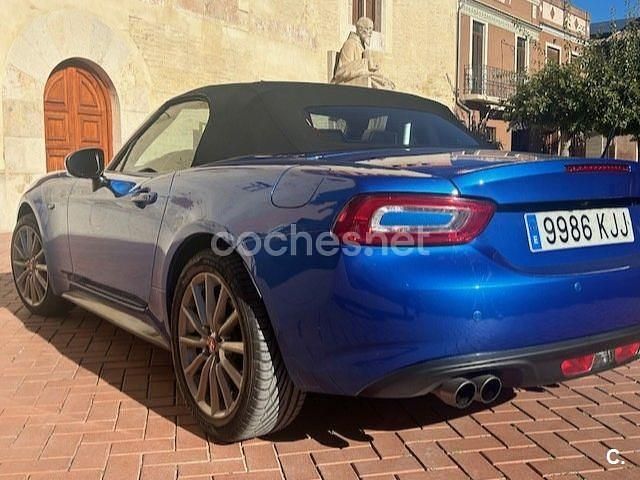 Usado Fiat 124 Spider Lusso 140 CV (102 kW) 2018 Azul Descapotable