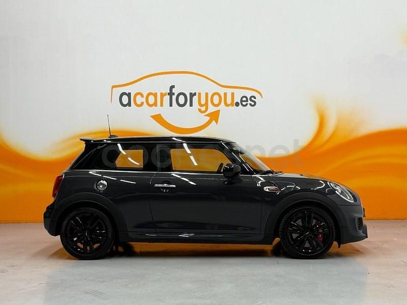 Usado Mini John Cooper Works 231 CV (169 kW) 2020 Gris / plata Utilitario