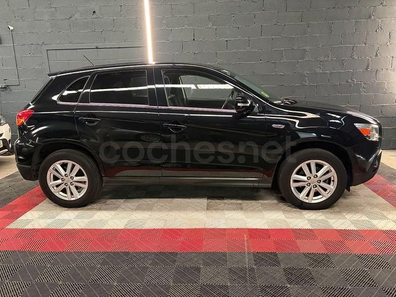 Usado Mitsubishi ASX 116 CV (85 kW) 2011 Negro SUV