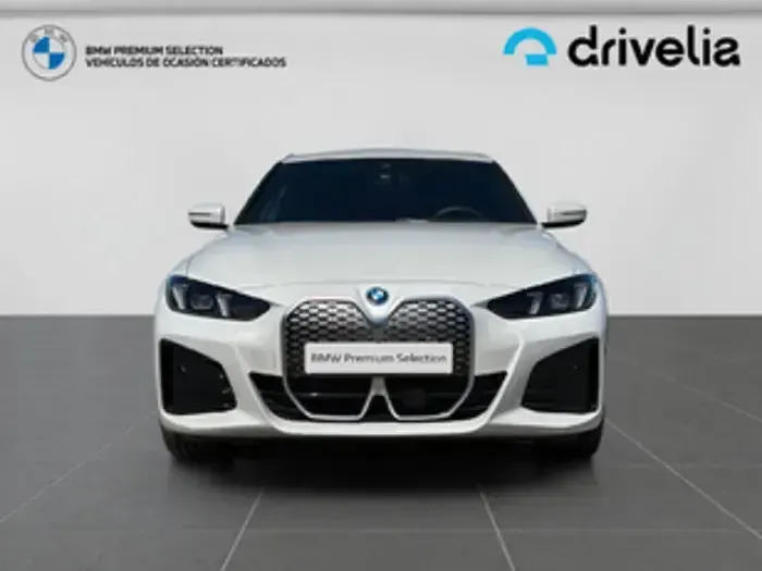 Usado BMW i4 Comfort Edition 250 kW (340 CV) 2025 Blanco Berlina