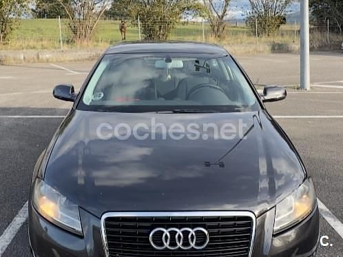 Negro Usado 2011 Audi A3 Ambition Berlina | 10.790 € (Precio justo) - Imagen 1/4