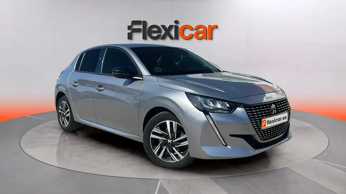 Usado Peugeot 208 Allure 101 CV (74 kW) 2022 Utilitario