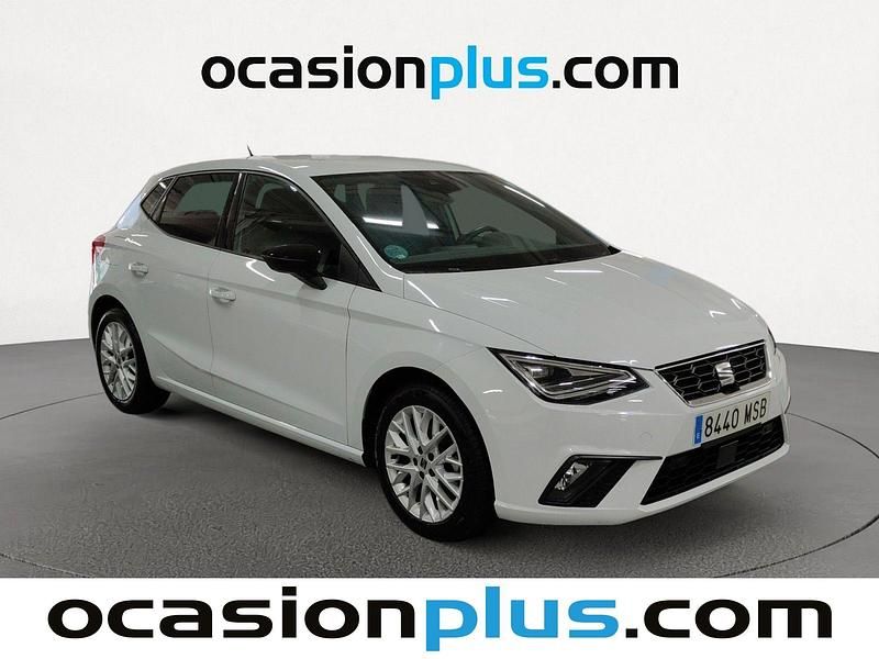 Usado Seat Ibiza FR 116 CV (85 kW) 2024 Blanco Utilitario
