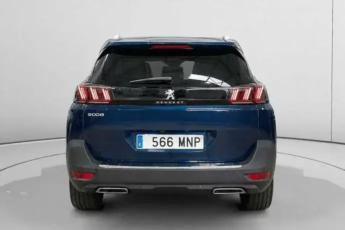 Usado Peugeot 5008 Allure 136 CV (100 kW) 2024 SUV