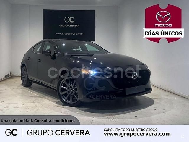 Negro Nuevo 2025 Mazda 3 Center-Line Berlina | 28.300 € (Un poco caro) - Imagen 1/4
