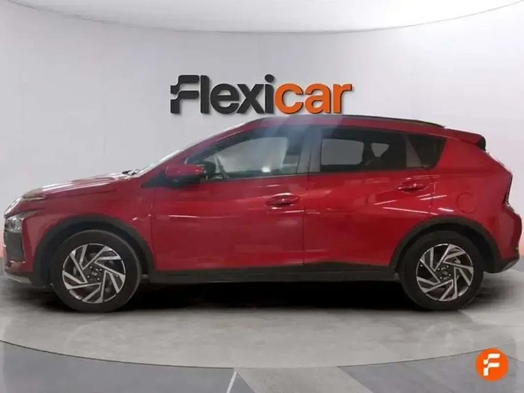 Usado Hyundai Bayon 80 CV (58 kW) 2025 Rojo SUV