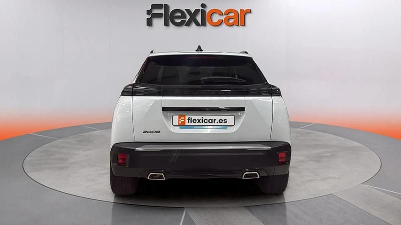 Usado Peugeot 2008 Allure 131 CV (96 kW) 2024 Blanco SUV