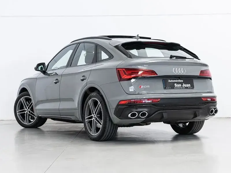 Usado Audi Q5 Sportback Ambiente 341 CV (250 kW) 2021 Gris / plata SUV