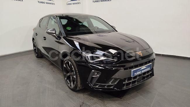Usado Cupra Leon 150 CV (110 kW) 2025 Negro Berlina