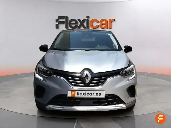 Usado Renault Captur Engineered 145 CV (106 kW) 2022 Gris / plata SUV