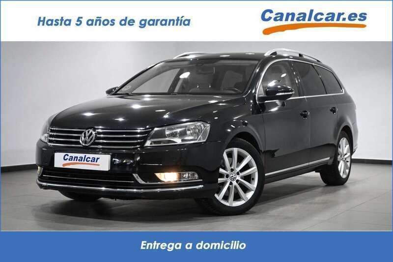Negro Usado 2013 VW Passat Highline Berlina | 8671 € (Buen precio) - Imagen 1/4