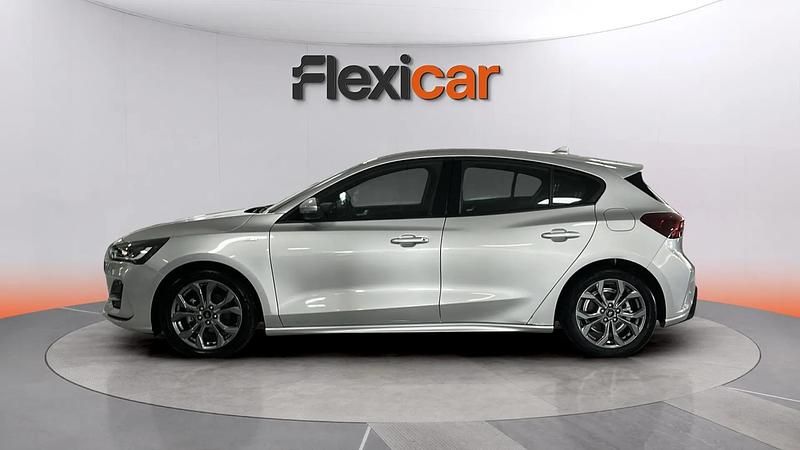 Usado Ford Focus ST-Line 125 CV (91 kW) 2023 Gris Berlina