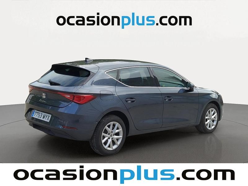 Usado Seat Leon Style 116 CV (85 kW) 2025 Gris Utilitario