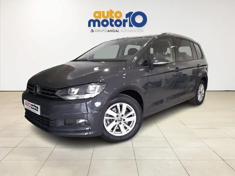 Gris Usado 2021 VW Touran Advance Monovolumen | 23.900 € (Precio justo) - Imagen 1/4