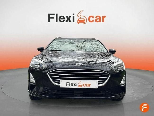 Usado Ford Focus Trend 125 CV (91 kW) 2020 Negro Familiar