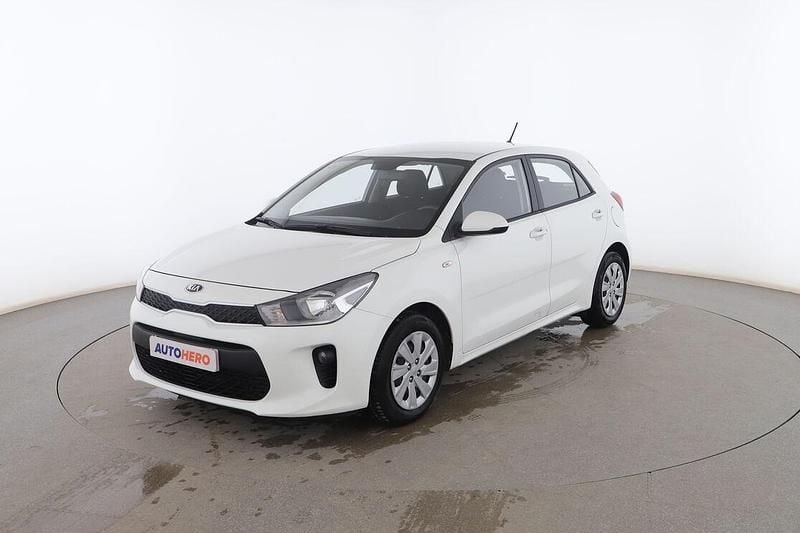 Blanco Usado 2018 Kia Rio Utilitario | 12.199 € (Precio justo) - Imagen 1/3