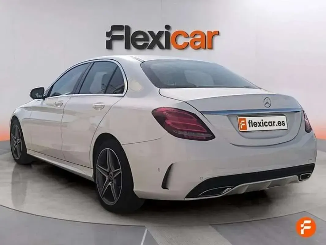 Usado Mercedes C220 194 CV (142 kW) 2018 Blanco Berlina