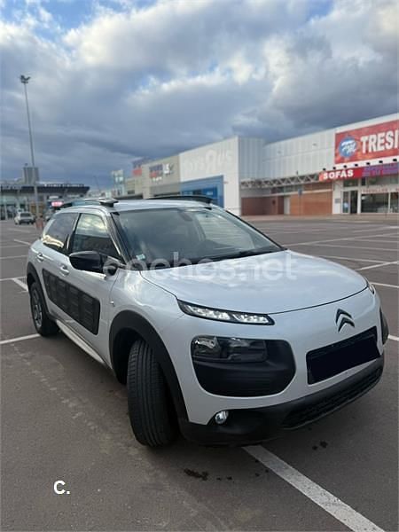 Usado Citroën C4 Feel 82 CV (60 kW) 2016 Blanco Berlina