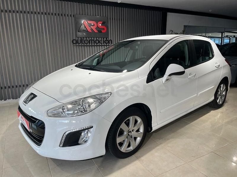 Usado Peugeot 308 Access 92 CV (67 kW) 2013 Blanco Berlina