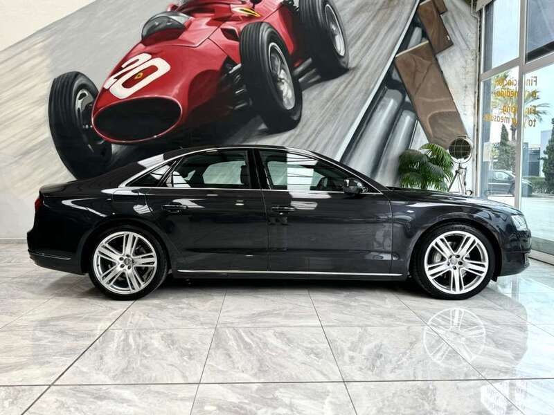 Usado Audi A8L Comfort 262 CV (192 kW) 2015 Negro Berlina