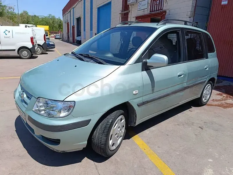 Usado Hyundai Matrix GLS 103 CV (75 kW) 2003 Verde Monovolumen