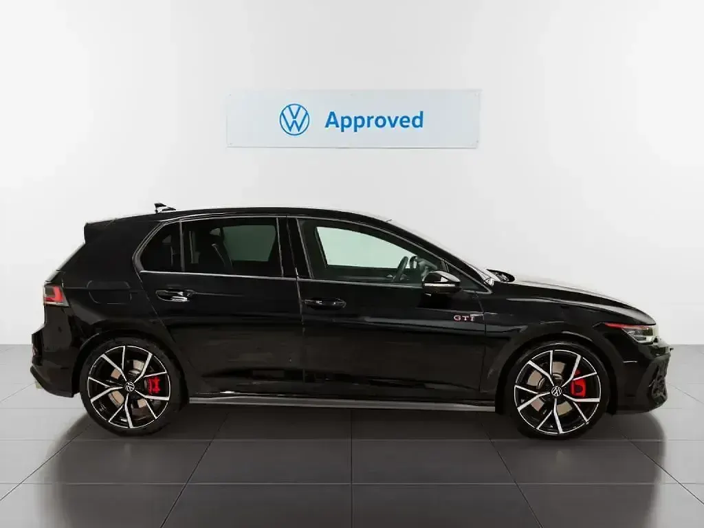 Usado VW Golf VIII GTI 266 CV (195 kW) 2025 Negro