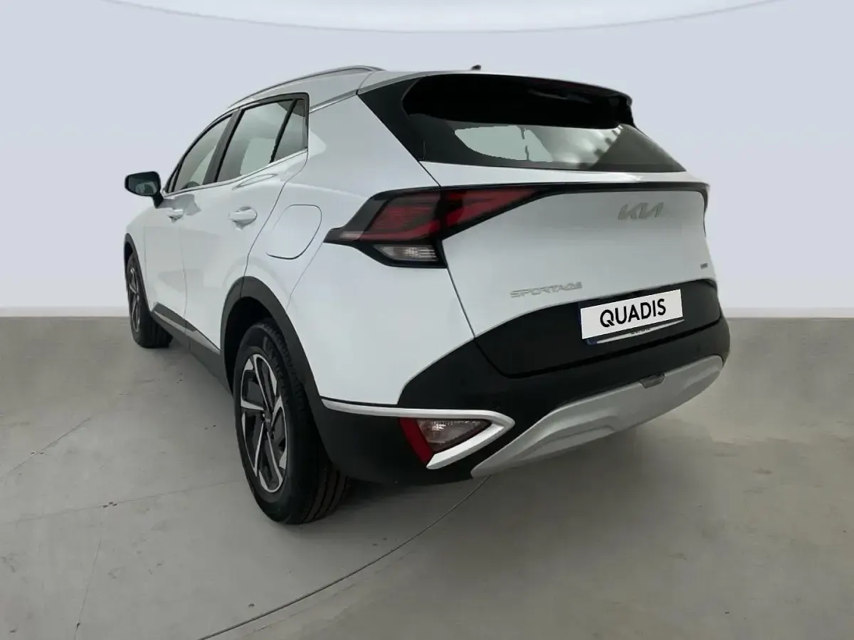 Usado Kia Sportage 230 CV (169 kW) 2022 Blanco SUV