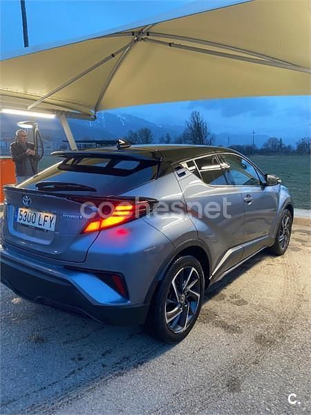 Usado Toyota C-HR 184 CV (135 kW) 2020 Gris / plata SUV