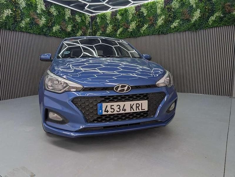 Usado Hyundai i20 84 CV (61 kW) 2019 Azul Utilitario