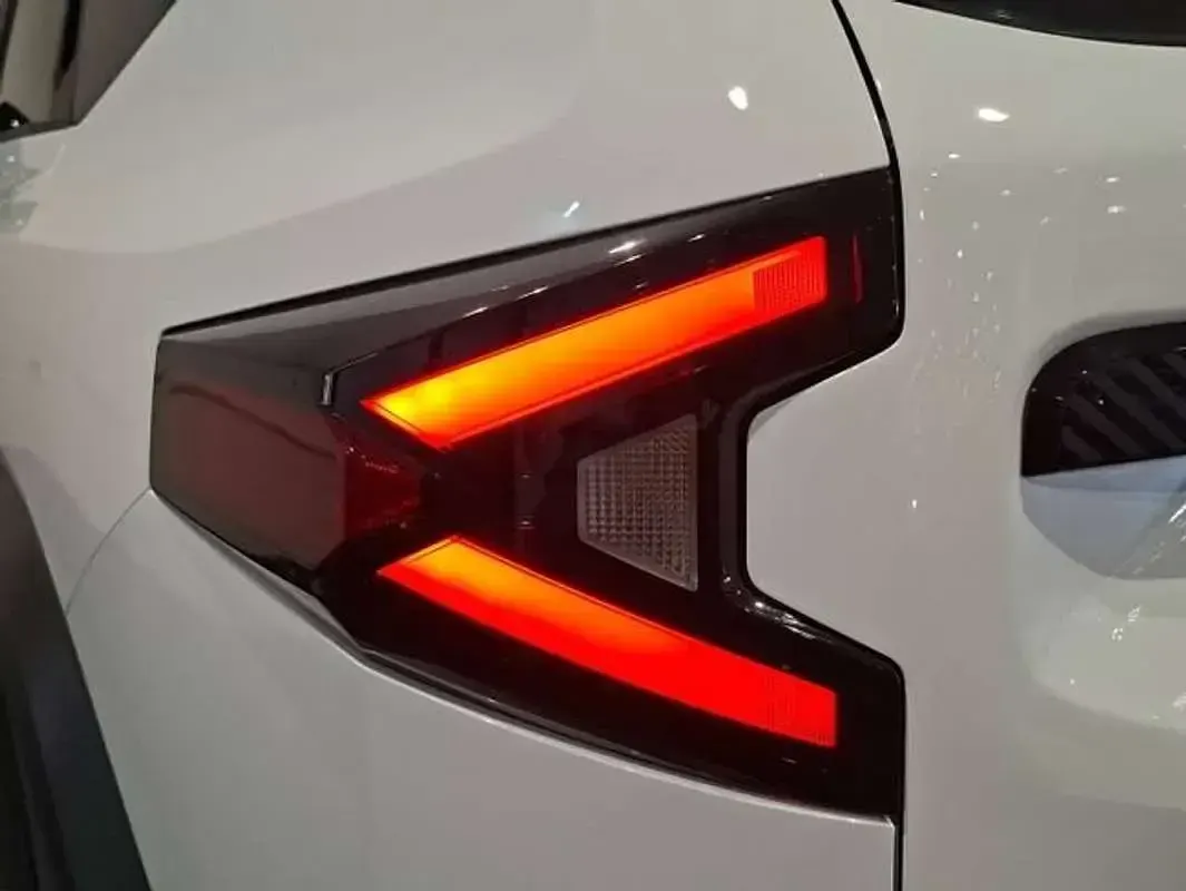 Usado Dacia Bigster Journey 109 CV (80 kW) 2025 Blanco SUV