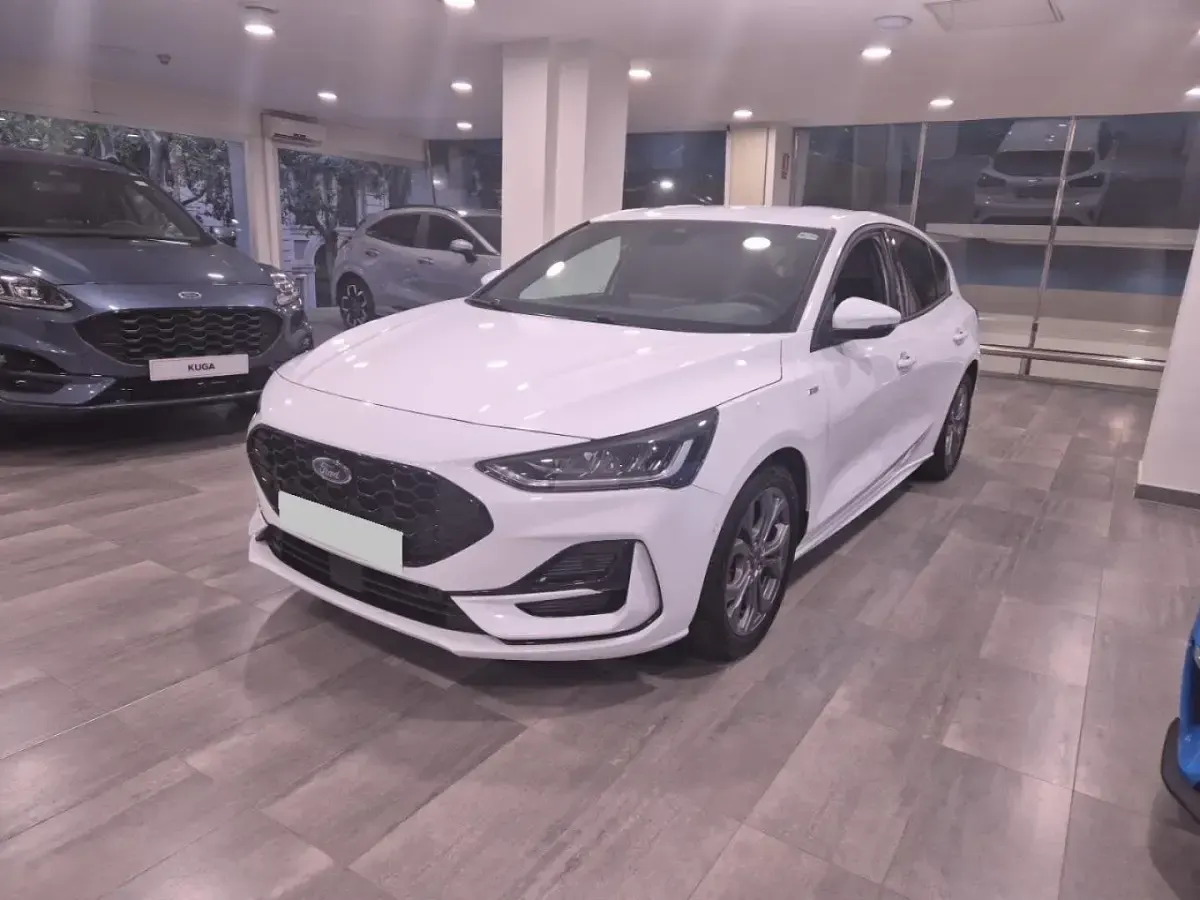 Nuevo Ford Focus ST-Line 125 CV (91 kW) 2026 Blanco Berlina