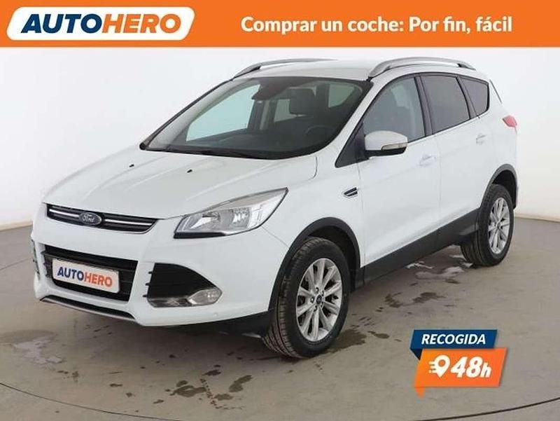 Usado Ford Kuga Titanium 150 CV (110 kW) 2016 Blanco SUV