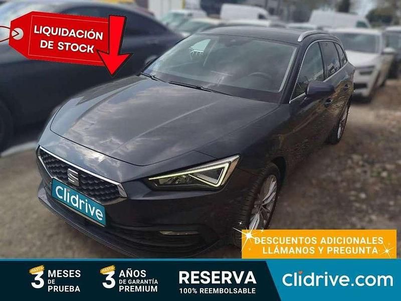 Usado Seat Leon FR 150 CV (110 kW) 2022 Gris Familiar