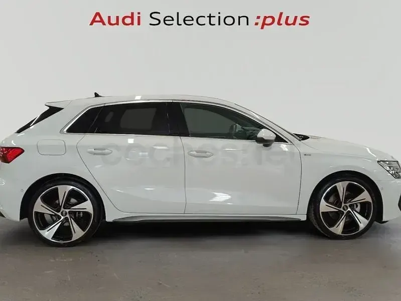 Usado Audi A3 S-Line 150 CV (110 kW) 2025 Blanco Berlina
