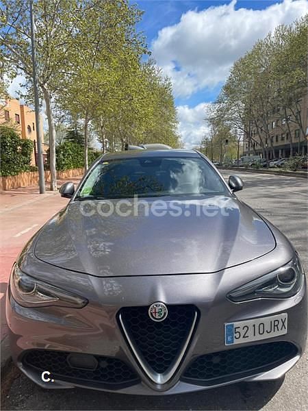 Gris / plata Usado 2016 Alfa Romeo Giulia Super Berlina | 13.000 € (Precio justo) - Imagen 1/4