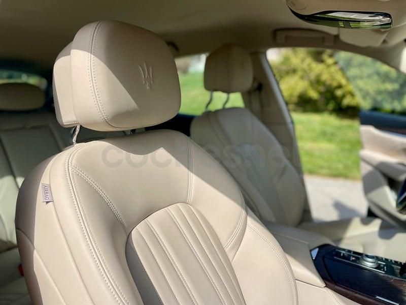 Usado Maserati Levante 330 CV (242 kW) 2022 Azul SUV