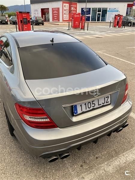 Usado Mercedes C250 204 CV (150 kW) 2012 Gris / plata Coupe