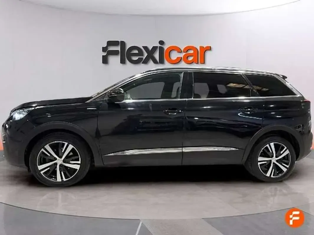 Usado Peugeot 5008 GT-line 131 CV (96 kW) 2020 Negro SUV