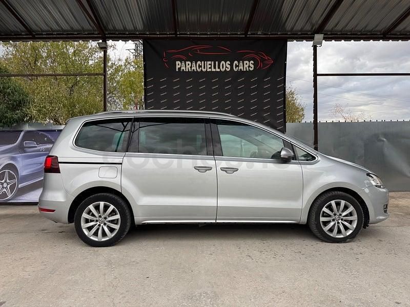 Usado VW Sharan Advance 184 CV (135 kW) 2018 Gris / plata Monovolumen
